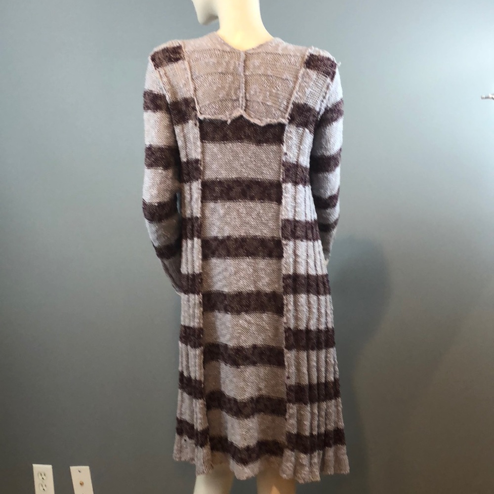Free People Gray & Red Sweater offers welcome - Picture 3 of 8